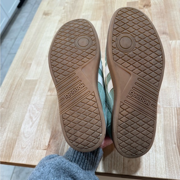 Women’s Reebok Green Suede Sneakers with White Stripe and Brown Soles - Picture 5 of 5